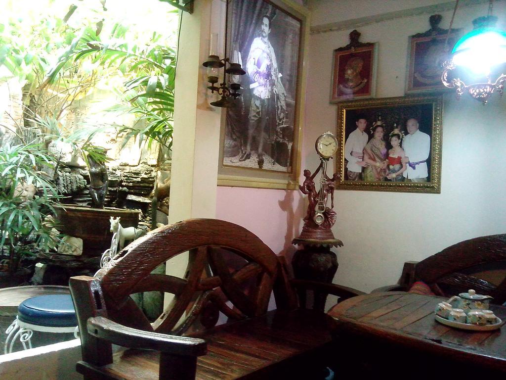 Cafe De Baan Raow Hotell Bangkok Eksteriør bilde