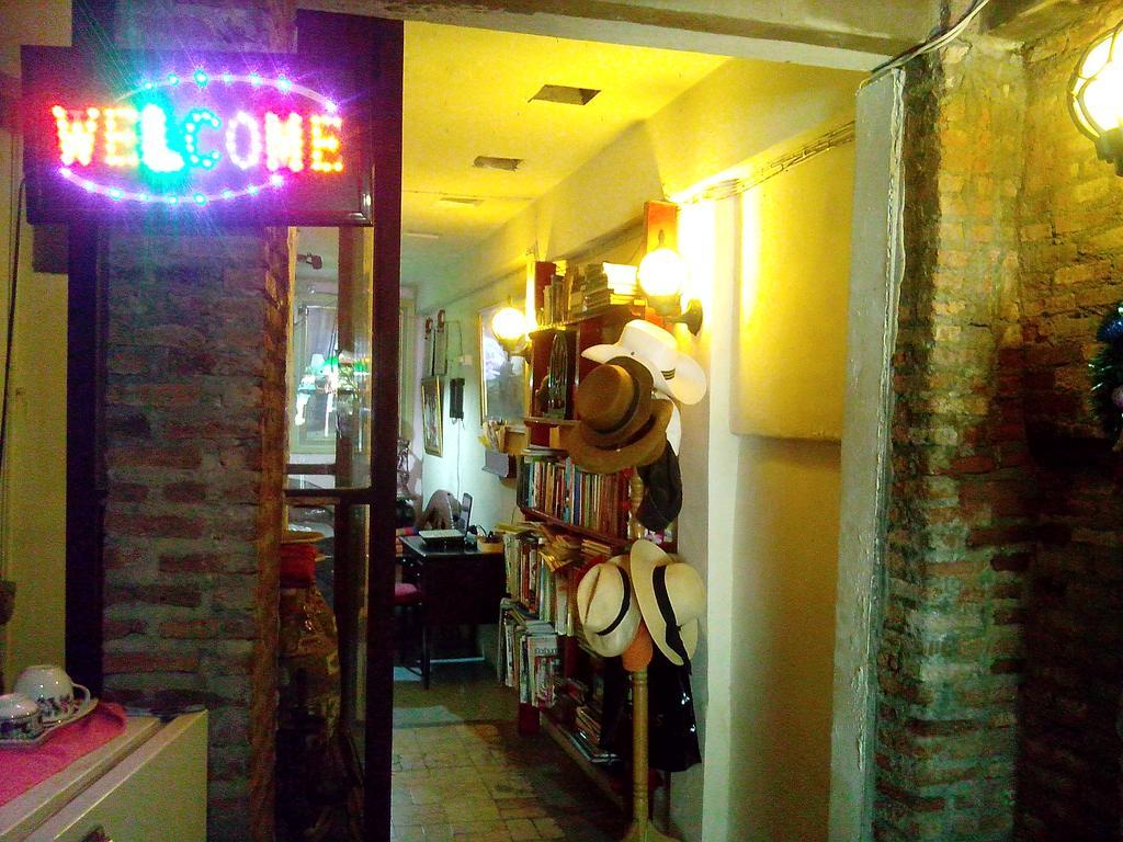 Cafe De Baan Raow Hotell Bangkok Eksteriør bilde